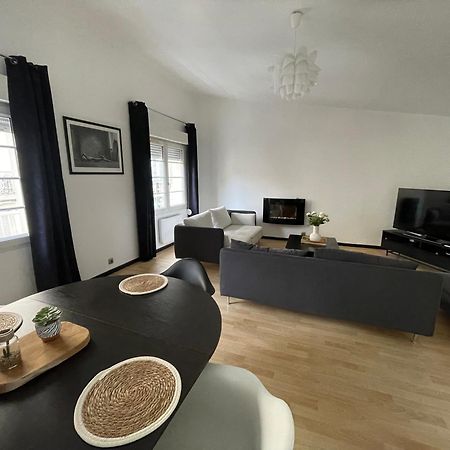 Le Nid De Sacha Apartment Epernay Bagian luar foto