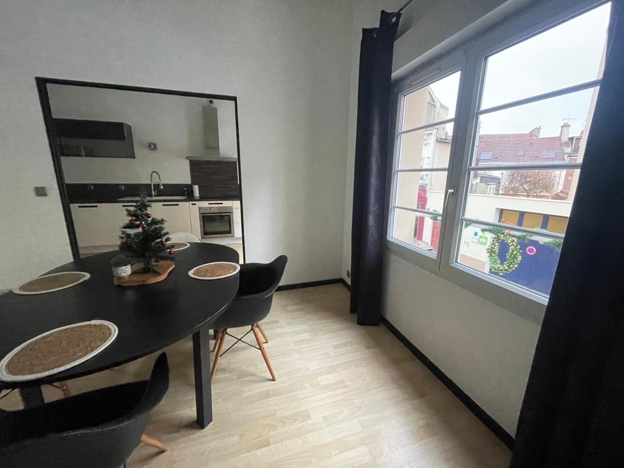 Le Nid De Sacha Apartment Epernay Bagian luar foto